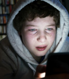 Le monde inquiétant de la cyberintimidation Young-Boy-Who-Is-the-Victim-of-Online-Bullying-000033517380_XXXLargeoptimized